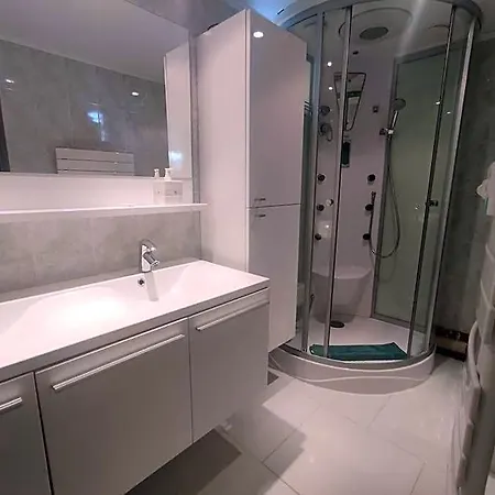 Apartment 5, El Pueblo Au Village Naturiste Agde